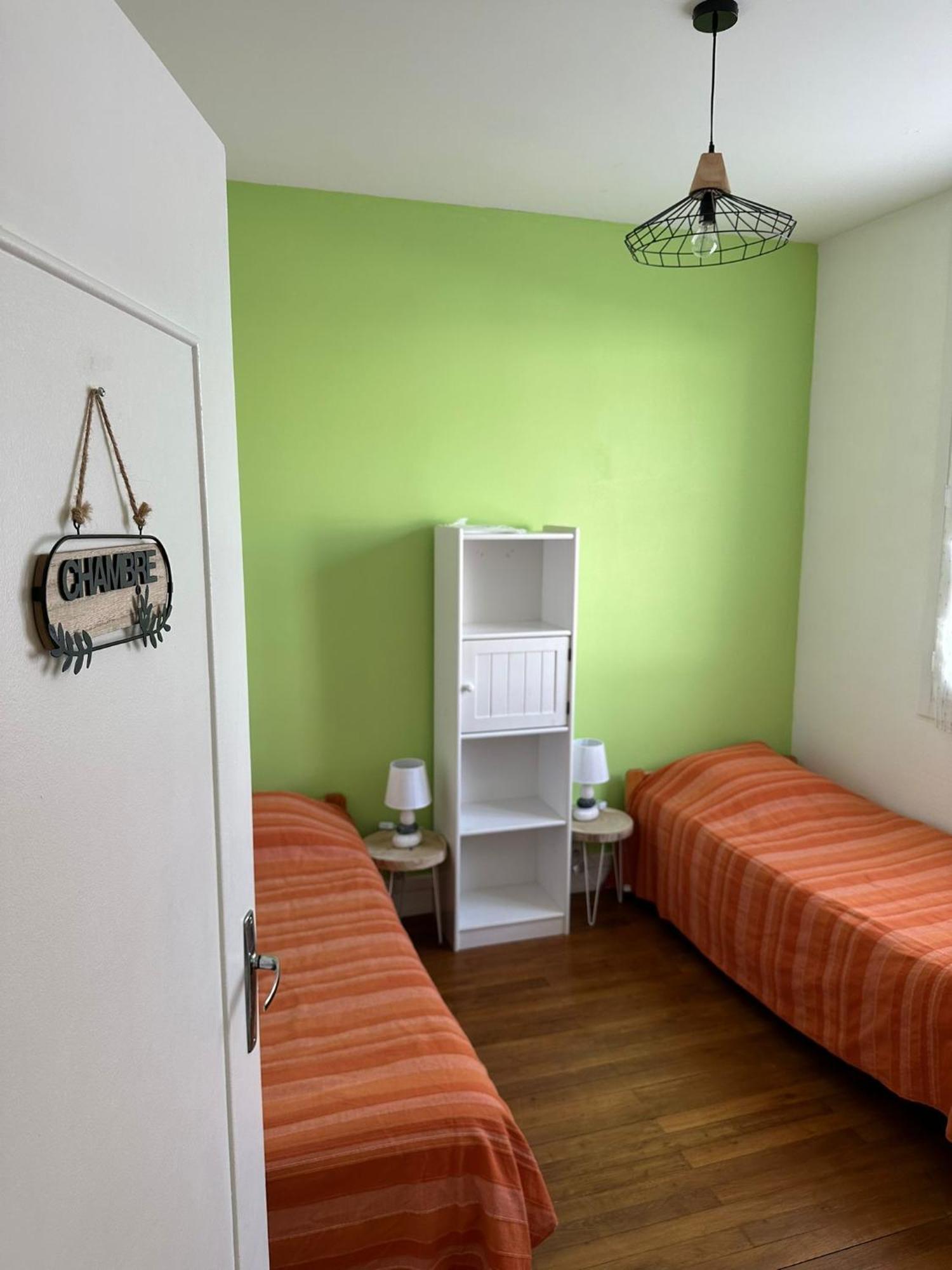 Maison De Ville Plein Centre, 3 Etoiles, A 200M De La Plage, Parking Prive, Wifi Royan Eksteriør billede